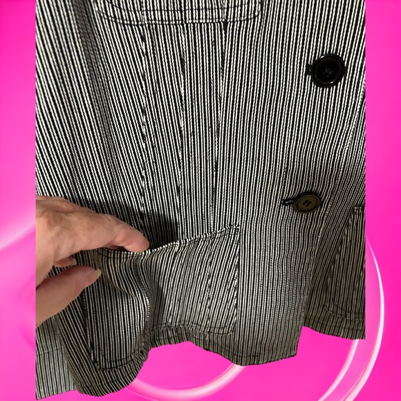 An INC International Concepts Jacket in size large - Picture 4 of 6